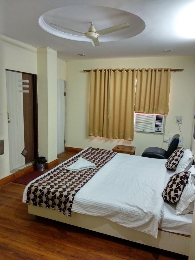 Hotel Ishwar Palace Τζαϊπούρ Εξωτερικό φωτογραφία
